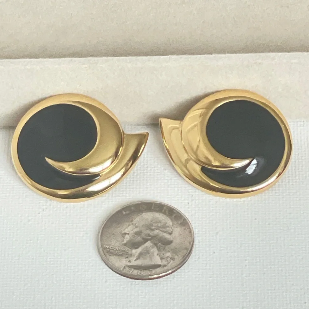 Vintage Monet Gold-Plated Black Enamel Deco Swirl Earrings - Picture 2 of 5